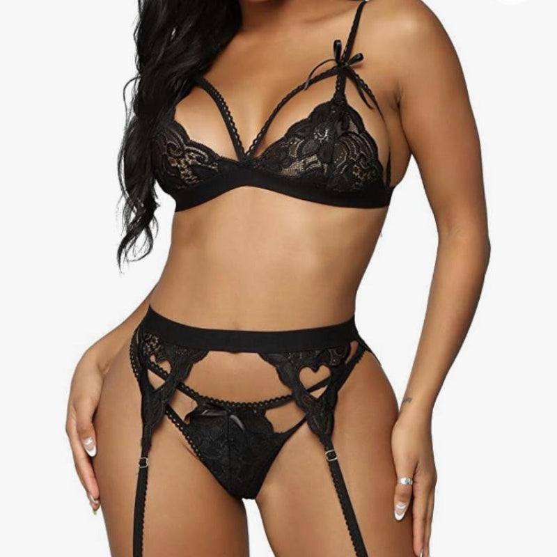 Heart Cutout Lace Garter