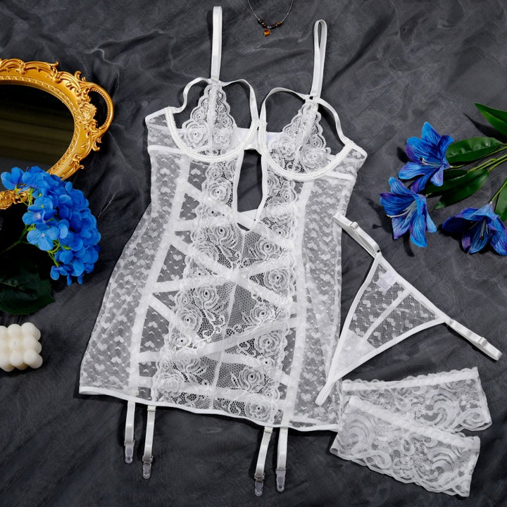 Keyhole Lace Chemise