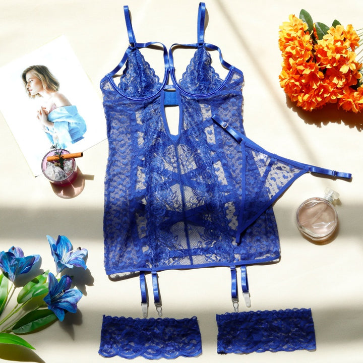 Keyhole Lace Chemise